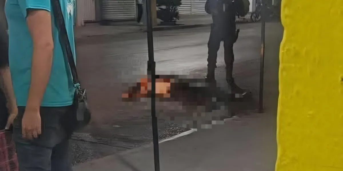 Atacan a balazos a hombre en la avenida Insurgentes de Cuautla; muere en el lugar