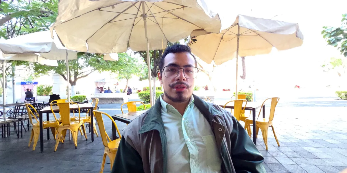 El Cabildo de Cuautla acordó restringir el acceso de personas armadas a sus sesiones tras un incidente con un elemento de la Guardia Nacional que intimidó a reporteros.
