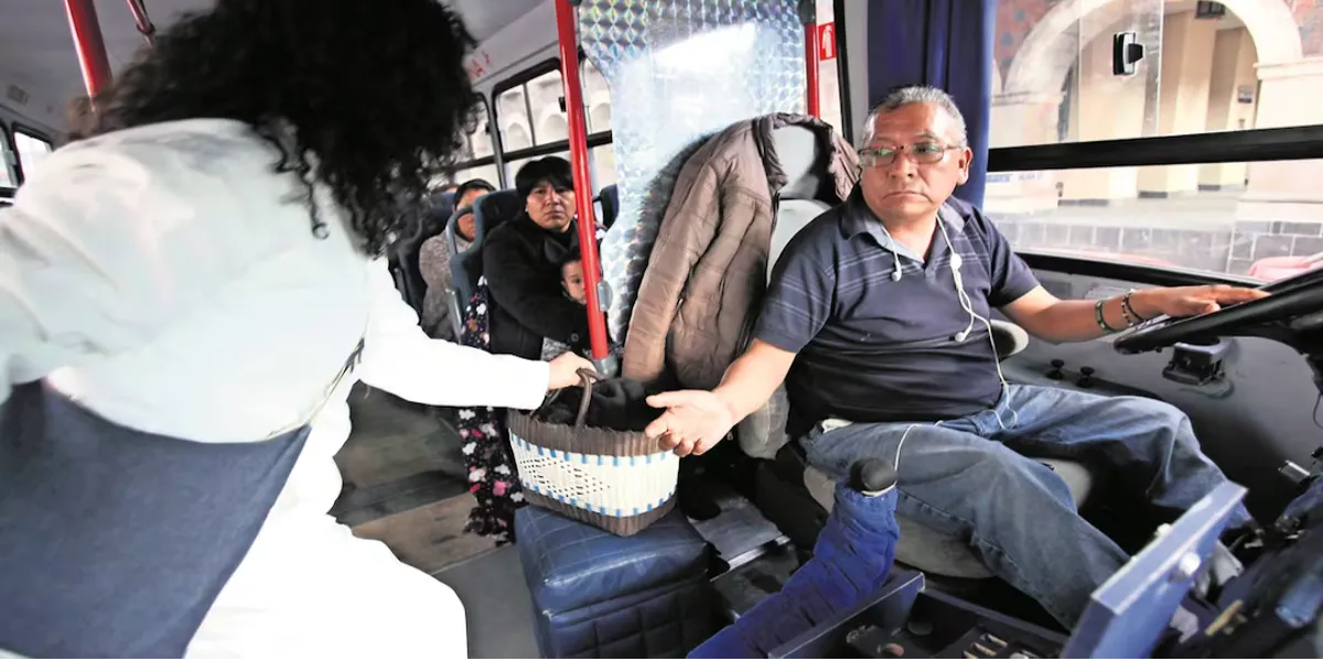 Transportistas de Morelos insisten en aumentar el pasaje a 15 pesos y aseguran que no darán marcha atrás ante el alza de costos.