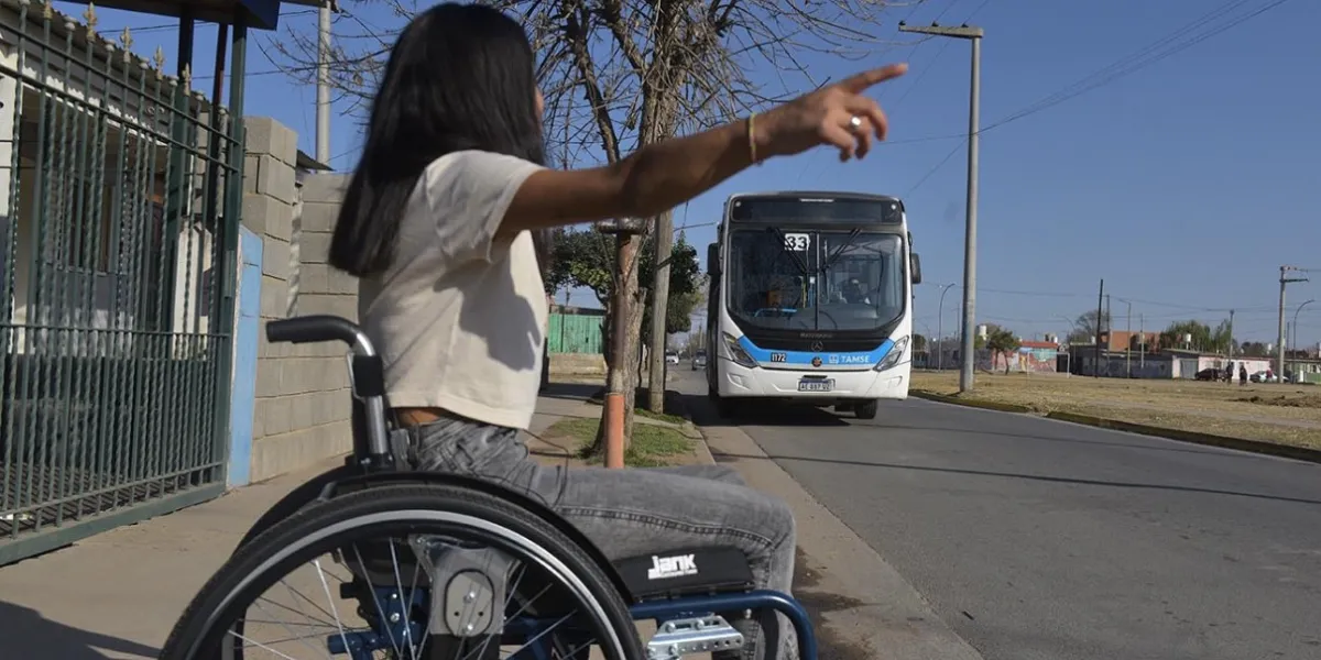 Transporte público en Morelos carece de accesibilidad para personas con discapacidad, denuncia Alberto Sánchez Ortega