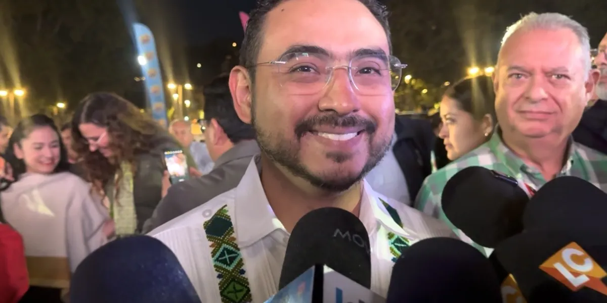 El alcalde de Tepoztlán, Perseo Quiroz Rendón, anunció la prohibición total de venta de alcohol en la vía pública durante el Carnaval 2026, con multas para infractores y un fuerte operativo de seguridad.