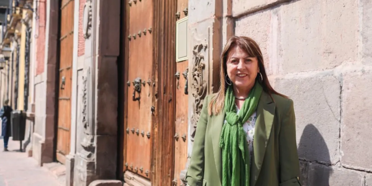 Margarita González Saravia asiste a ceremonia por el 109 aniversario de la Constitución Mexicana