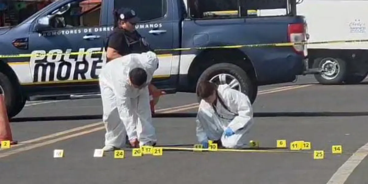 Ataque armado en la México–Cuernavaca, a la altura de Tres Marías, dejó un conductor herido; autoridades aseguraron casquillos y desplegaron operativo.