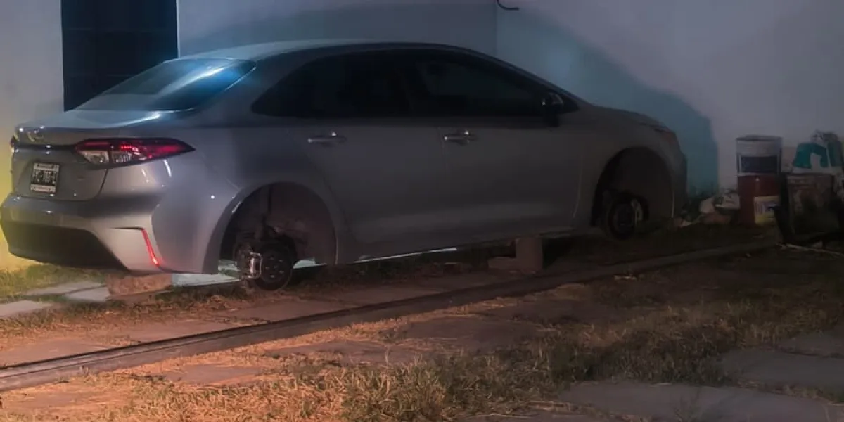 Habitantes del fraccionamiento Tezahuapan, en Tetelcingo, Cuautla, denunciaron el aumento de robos de neumáticos y pidieron mayor vigilancia policial.