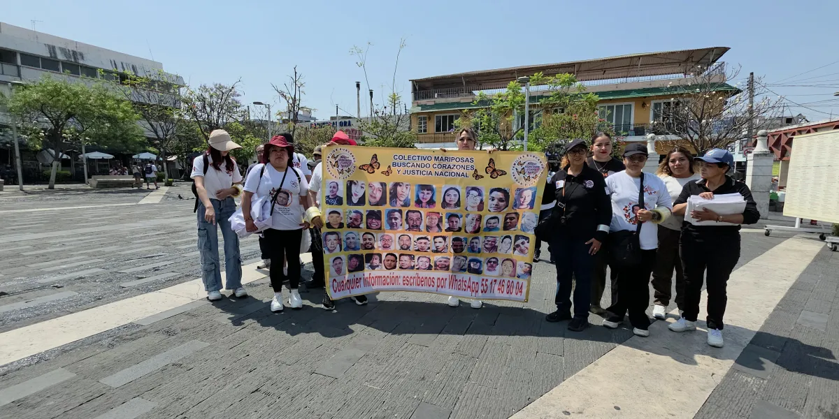 Colectivo realiza jornada de búsqueda en Cuautla para localizar a 52 personas desaparecidas mediante difusión de fichas y llamado a la ciudadanía.
