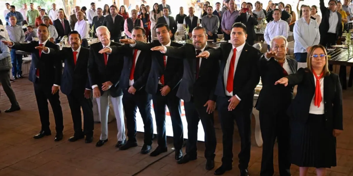 La gobernadora Margarita González Saravia encabezó la toma de protesta de la CMIC Morelos 2026-2028 y resaltó el papel de la construcción en el desarrollo económico.