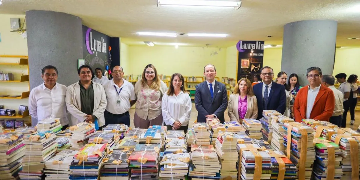 Morelos recibe donación histórica de acervo bibliográfico de la UAM para fortalecer la Red Estatal de Bibliotecas