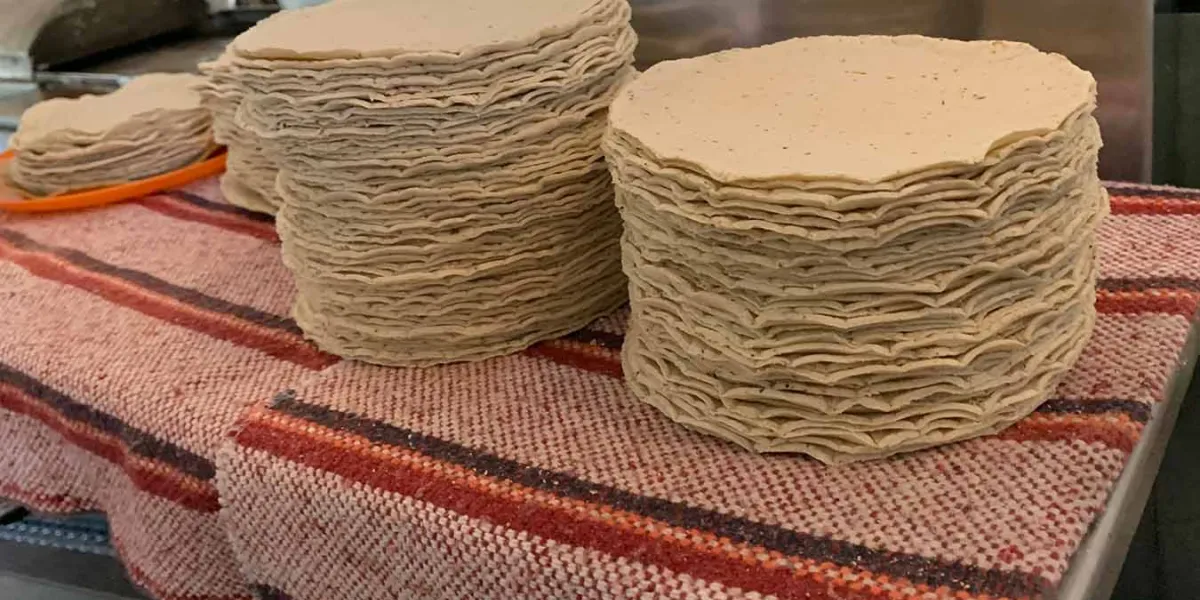 El precio de la tortilla en Morelos no aumentará por ahora y se mantendrá en 28 pesos el kilo.