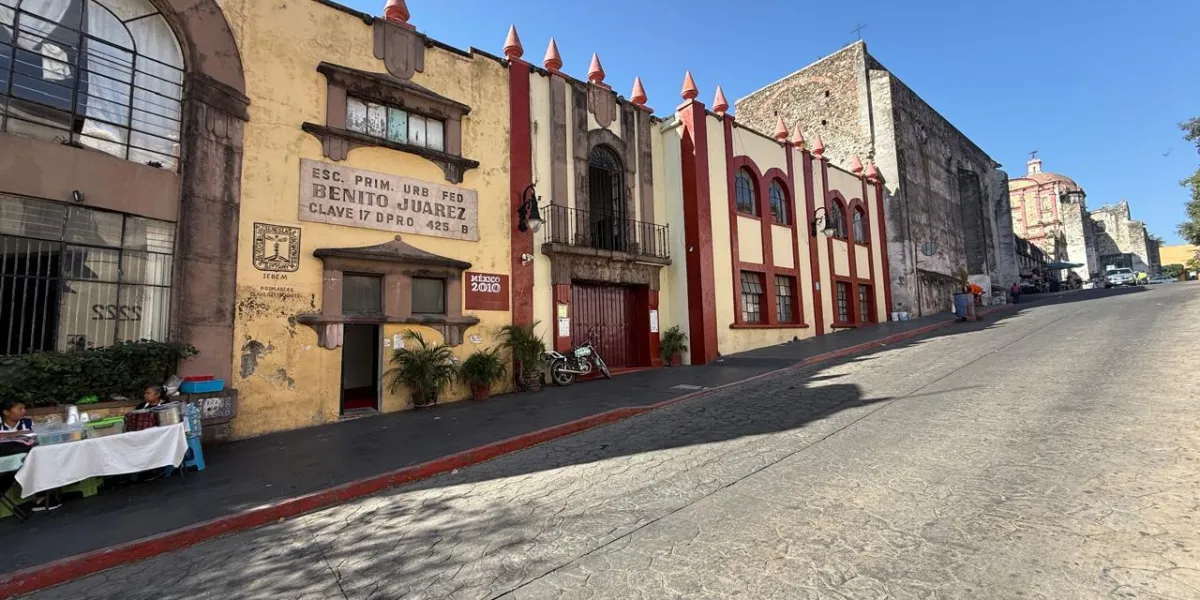 IEBEM admite omisión en regularización de plazas que provocó falta de pagos a maestros y administrativos en Morelos; 130 trabajadores resultaron afectados.