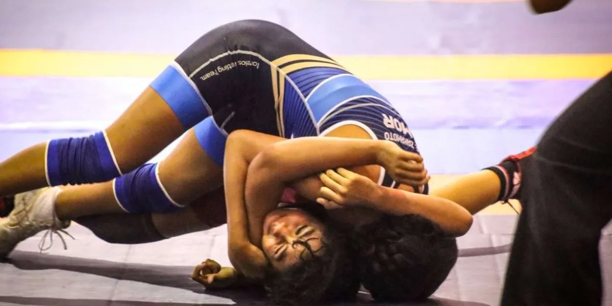 Elizabeth Zakamoto asegura clasificación en luchas asociadas rumbo a la Olimpiada Nacional 2026