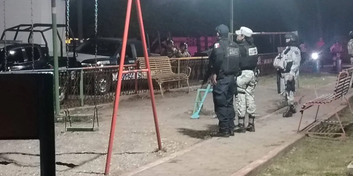 Hombre de aproximadamente 90 años fue encontrado sin vida con impactos de arma de fuego en Oacalco, Yautepec; Fiscalía investiga.