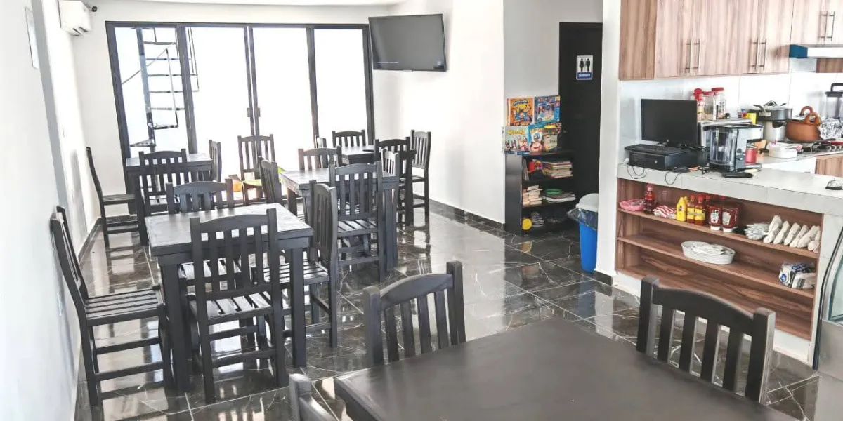 Un negocio de alimentos en Cuautla anunció el cierre temporal de sus operaciones debido al clima de inseguridad en la región.