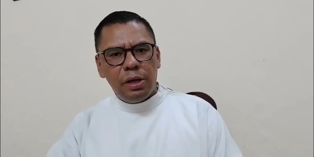Autoridades eclesiásticas de Cuautla alertan sobre personas que ofrecen servicios religiosos sin ordenación en panteón de Yecapixtla.