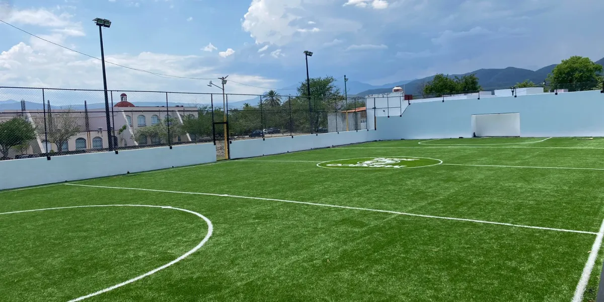 Obra deportiva en Morelos
