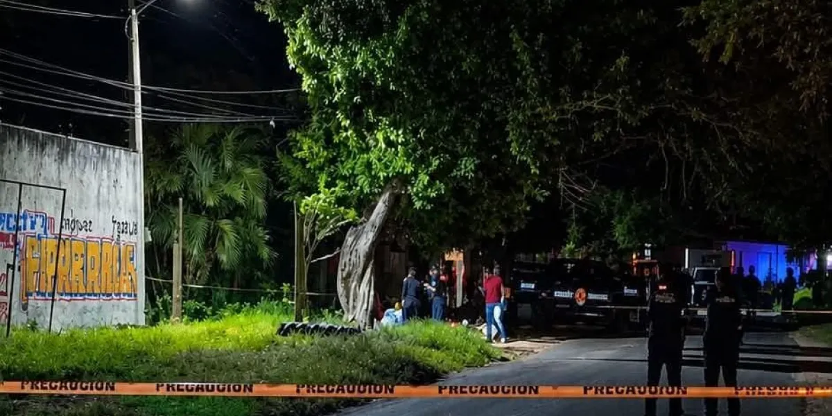 Un motociclista fue asesinado a balazos sobre la carretera Cuautla-Jojutla, en Ayala. La Fiscalía de Morelos ya investiga el homicidio.