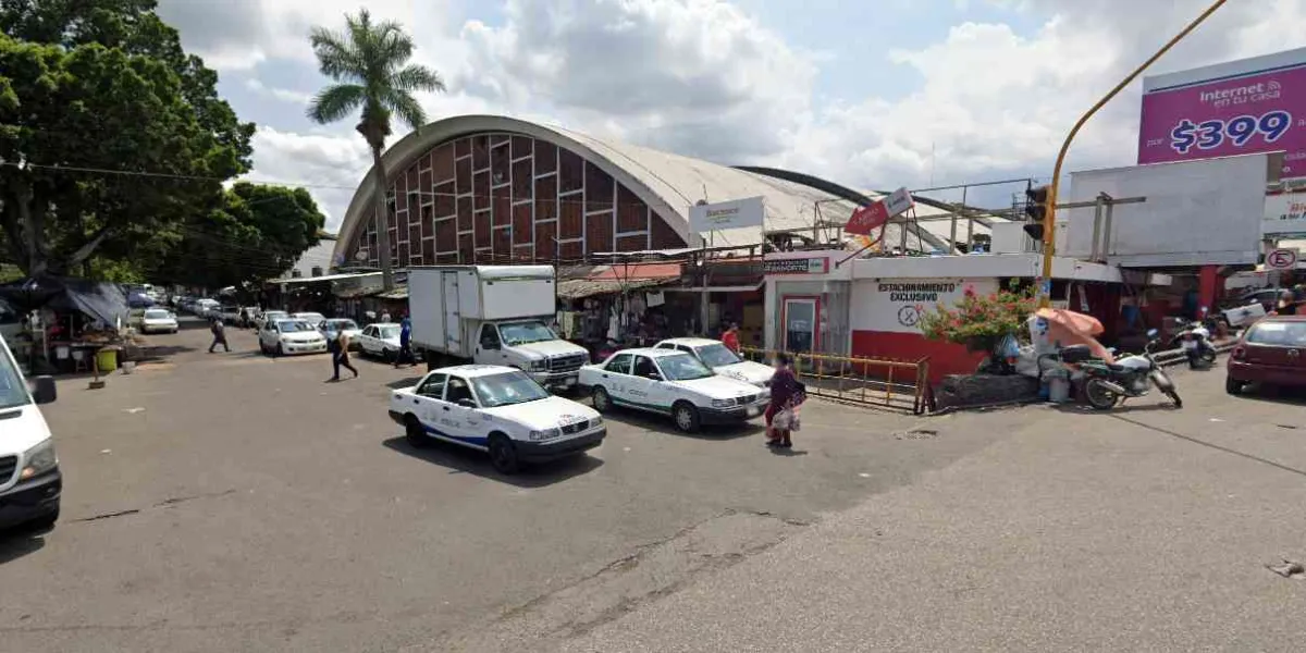 Comerciantes exigen cumplimiento en remodelación del mercado Adolfo López Mateos
