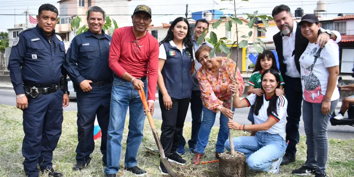 Jiutepec inició el Plan de Arborización “Corredor Verde” con la plantación de 100 árboles para reducir el efecto de isla de calor y mejorar el medio ambiente.
