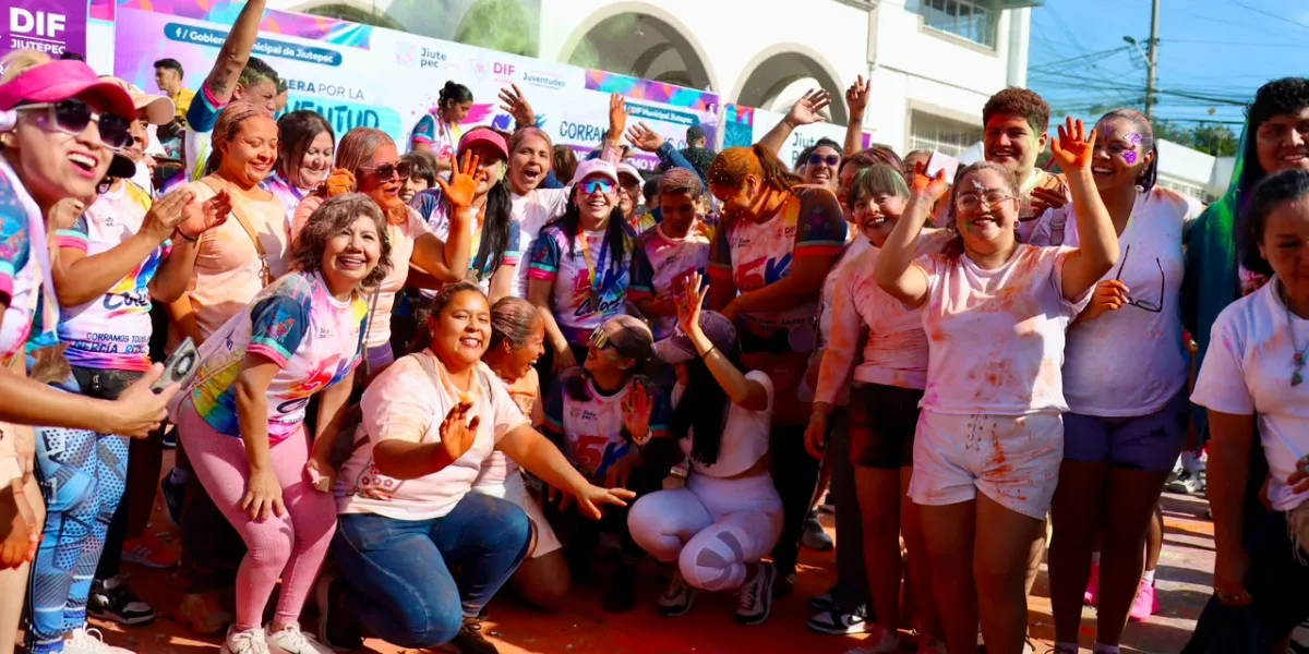 DIF Jiutepec entrega más de 3 mil gallinas y 800 despensas a mujeres beneficiarias de “MujER Contigo” para fortalecer su economía y alimentación.