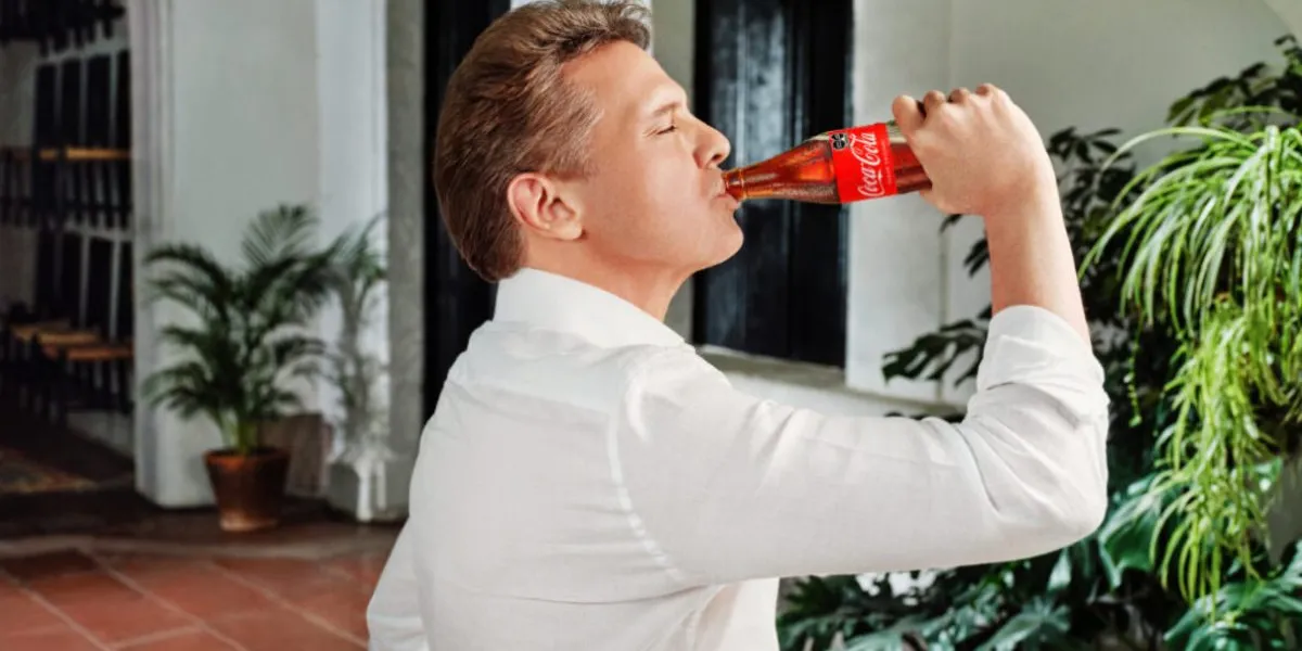 Denuncian ante Cofepris campaña de Coca-Cola con Luis Miguel por presuntas violaciones publicitarias