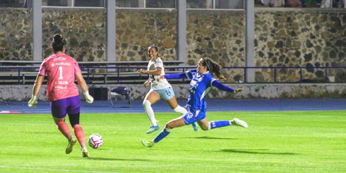 Cruz Azul Femenil remonta y vence 3-2 a Pumas en el Estadio Centenario