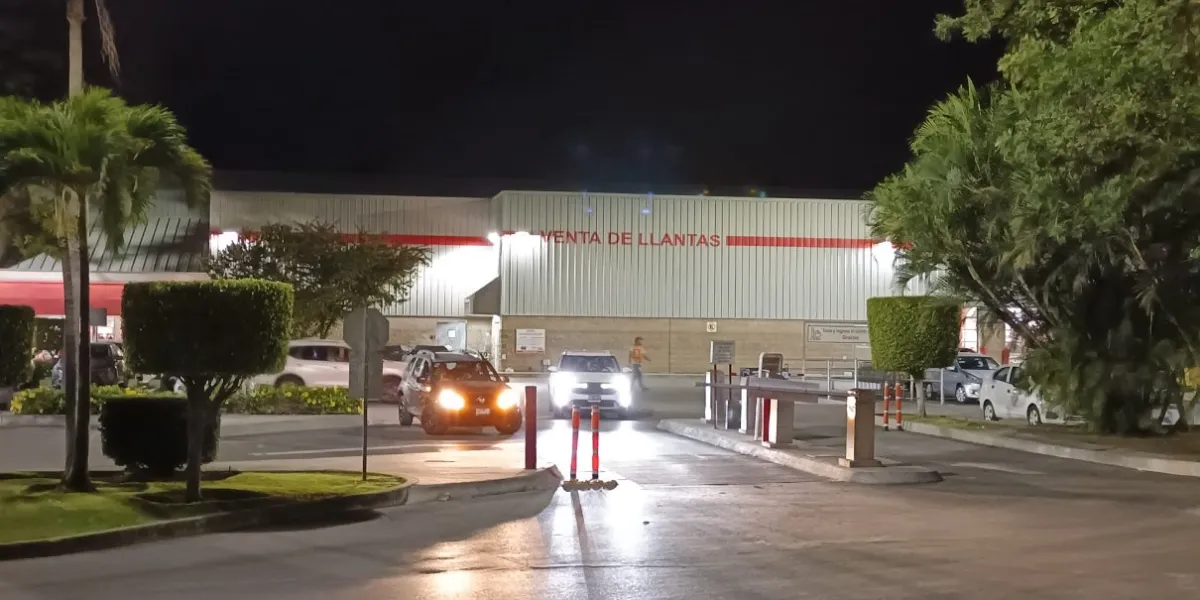 Lesionan al coordinador de la AIC durante presunto intento de asalto en Costco de Cuernavaca