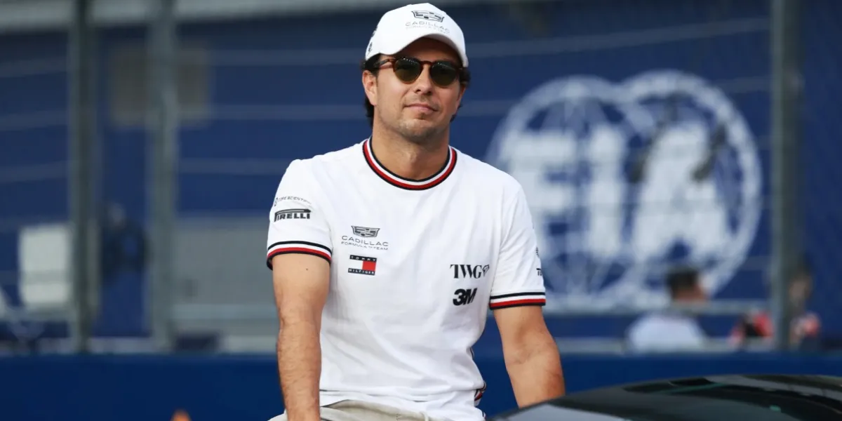 Checo Pérez renueva con Cadillac hasta 2029 antes de su GP 300
