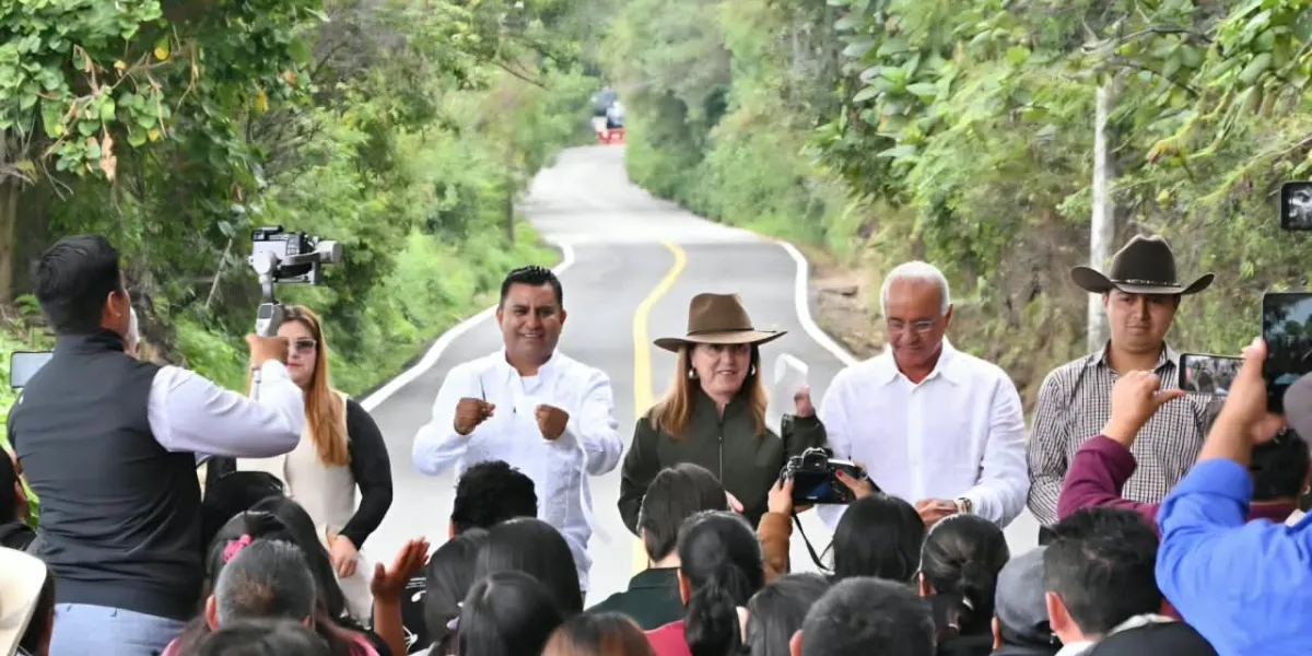 Rehabilitan carretera Tetela del Volcán–Tlalmimilulpan con inversión de más de 19 millones de pesos
