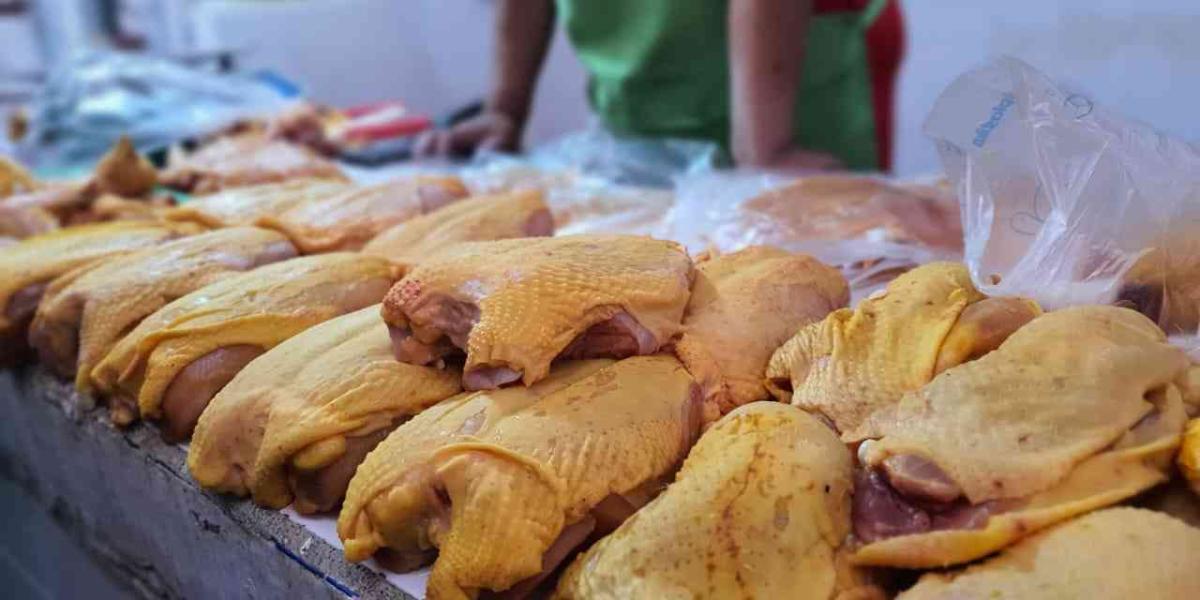 En Cuautla, incrementa costo del kilogramo de pollo hasta en 40 pesos