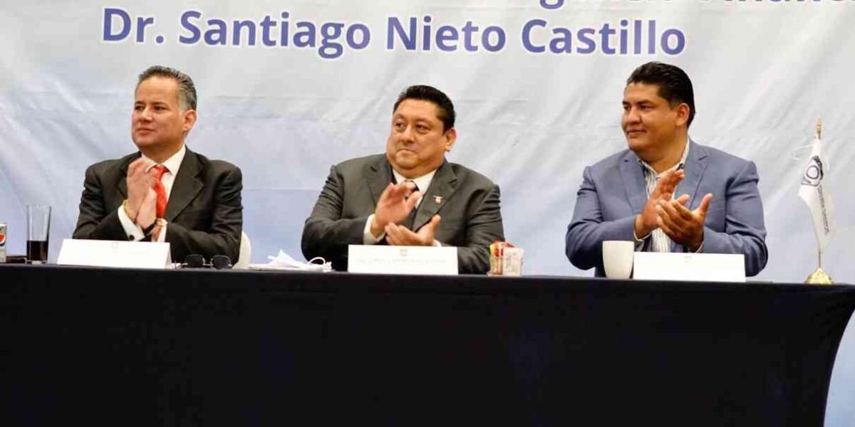 Asisten diputados a conferencia “Creación De La Unidad De Inteligencia Financiera”, dictada por Santiago Nieto  