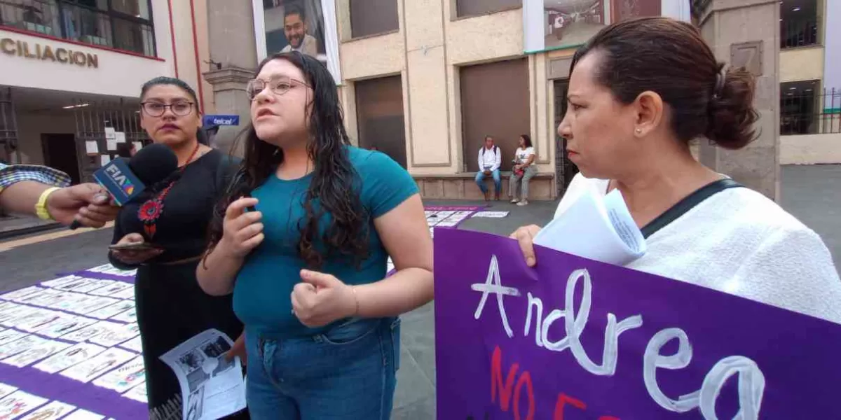 Protestan familiares y colectivos en el TSJ por aplazamiento de audiencia contra f3min1cida