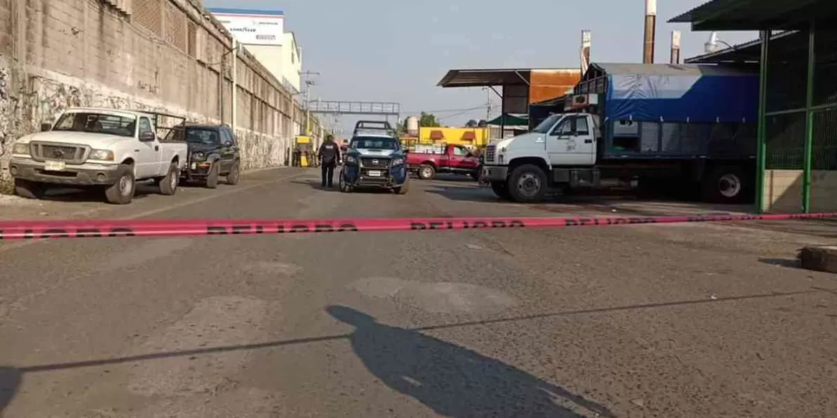 At4qu3 en Plaza 12 de octubre de Cuautla contra dos hombres, uno MU3R3