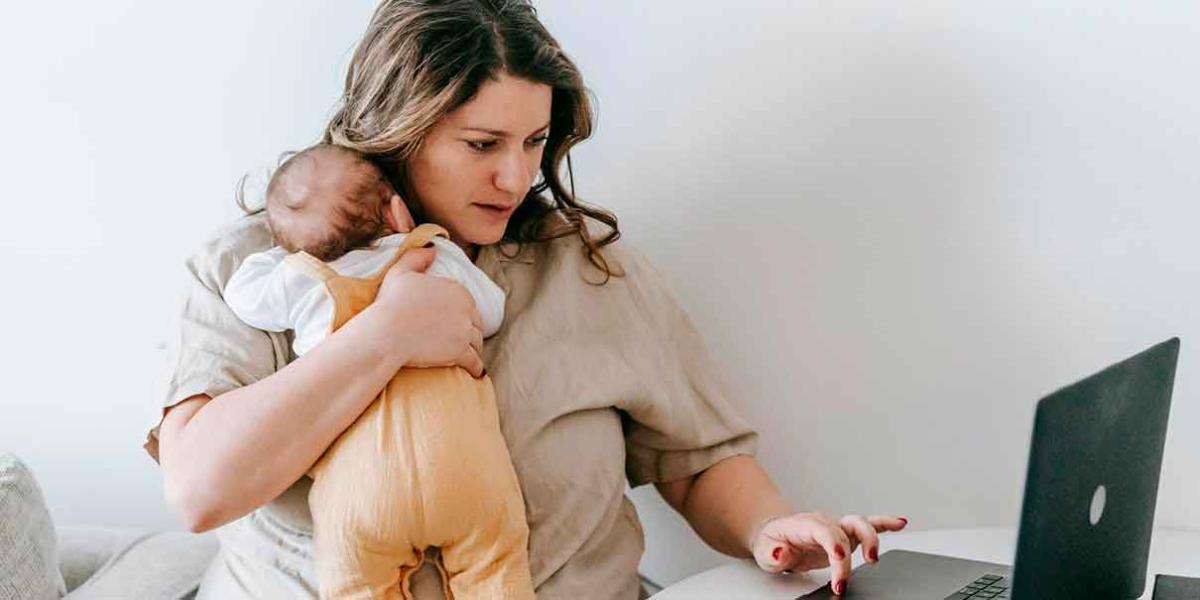 Conahcyt lanza convocatoria para becas a madres solteras