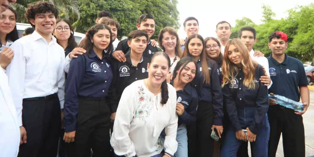 Margarita González Saravia se compromete a impulsar acciones en beneficio de los jóvenes