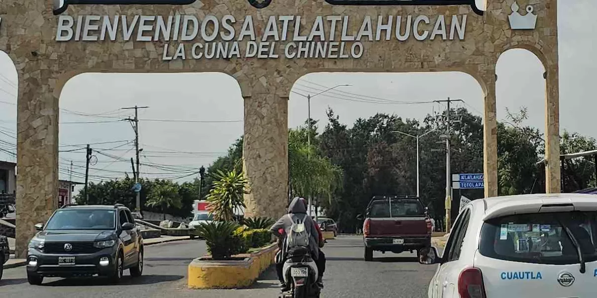 Por presunto cobro de piso, cancelan servicio de la ruta 15A de Atlatlahucan