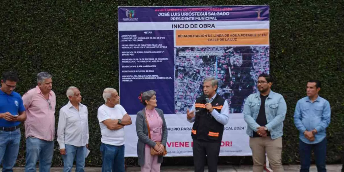 Rehabilitan ayuntamiento de Cuernavaca la línea de agua potable de la calle de la luz en Chapultepec 