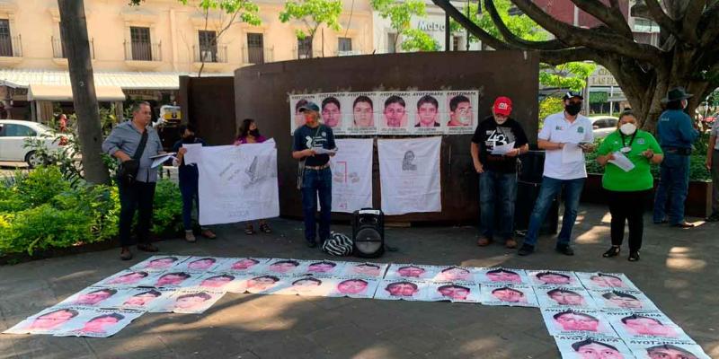 Jornada Global por Ayotzinapa y los 100 mil desaparecidos en el país