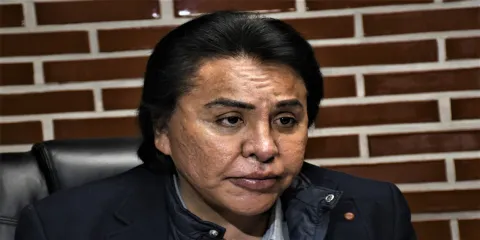  Por la mañana, el secretario general del SITAUAEM, Mario Cortés alertó sobre el riesgo de que las pláticas que se mantienen con la rectoría de la Autónoma de Morelos sobre la revisión salarial, pudieran romperse, gracias al incumplimiento en el pago de sus salarios