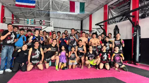 Autoridades inauguran escuela en Jonacatepec.