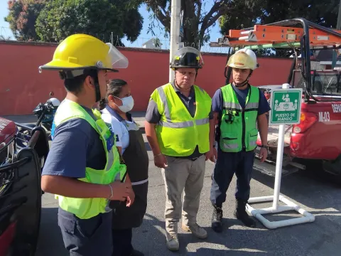 Realizan bomberos de Cuautla y Protección Civil, simulacro de amenaza de bomba en la guardería "Nido de Águilas" 
