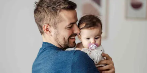 ¿Cuál es el procedimiento para que una persona reconozca a su hijo?