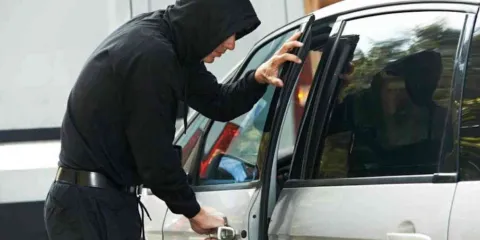 Advierten nuevo modus operandi en robo autos