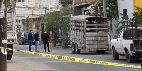 Atacan a balazos, casa del regidor Miguel Barranco
