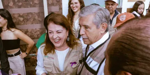 Llegan las caravanas del pueblo a Cuernavaca