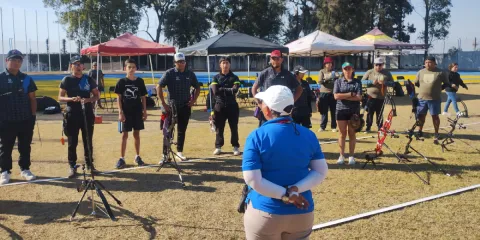 Regina Valdés, David Méndez y Máximo Méndez son los clasificados en tiro con arco.