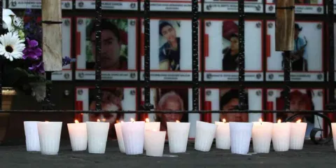 Veladoras por los feminicidios