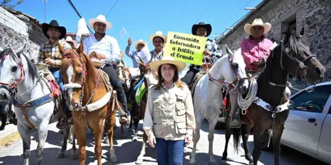Beneficiaran Caravanas del Pueblo a más de 20 mil personas en comunidades lejanas 
