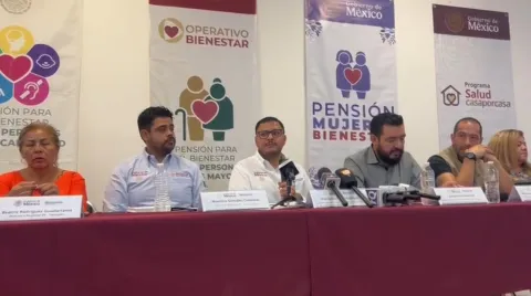 Presentan denuncia a la FGR por presunta clonación de plásticos