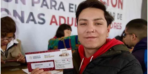 Apoyo en la constitución para los jóvenes que no trabajan