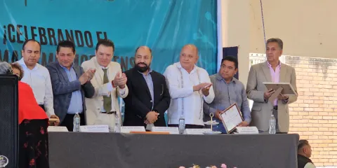 Cumple Escuela Normal Urbana Federal Cuautla 50 aniversario de su federalización