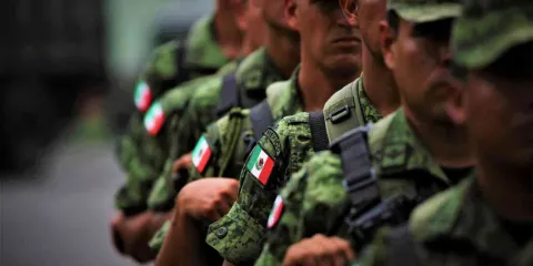 La militarización incrementa los feminicidios con arma de fuego